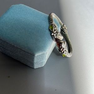 Costume jewelry beautiful stones clasp bracelet